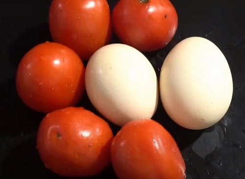 chuẩn bị nguyên liệu trứng cà chua