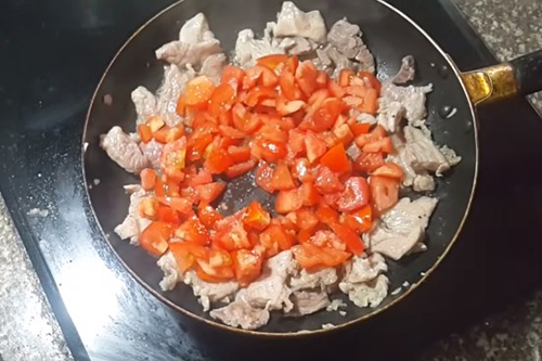 xào thịt cùng cà chua