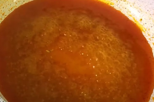 nấu nước sốt cá chua ngọt